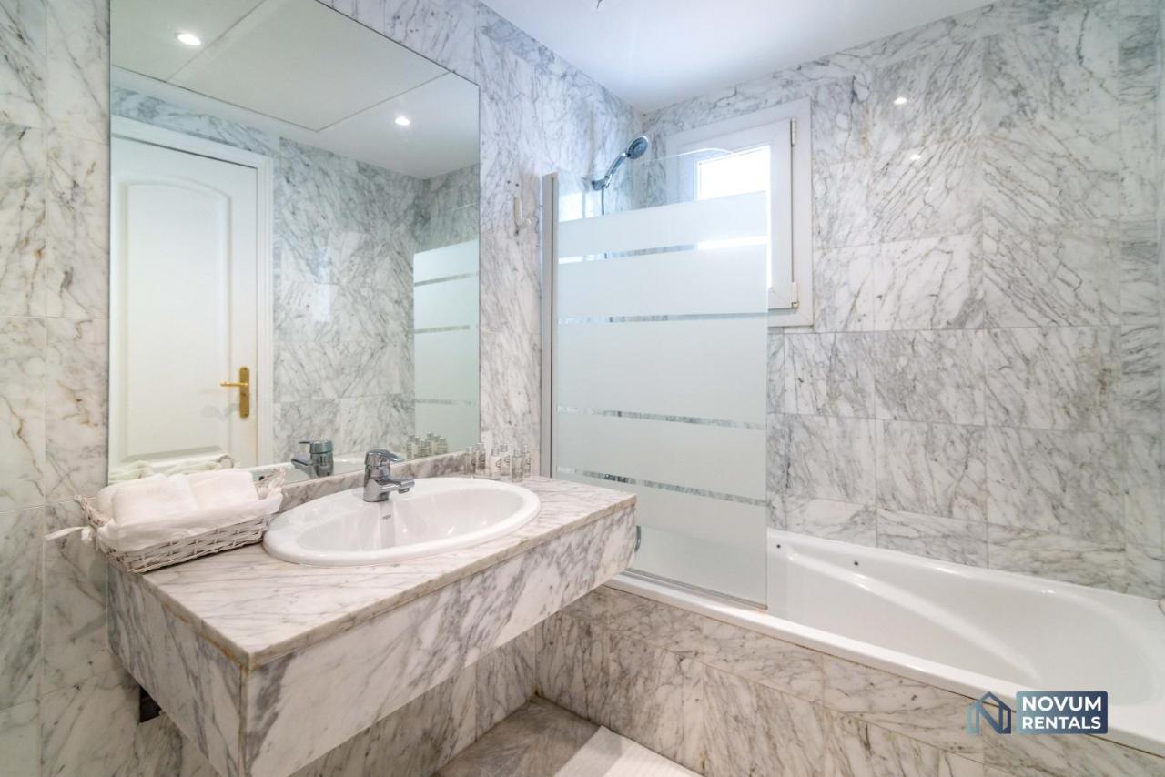 Puerto Banus Finest 2-Bdrm Apt - 50 Metres To Beach Marbella Eksteriør billede
