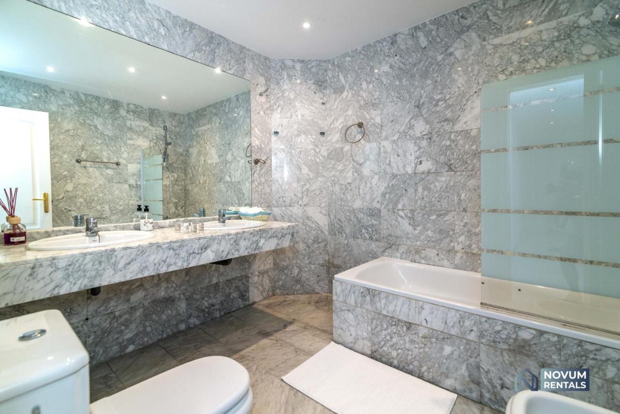 Puerto Banus Finest 2-Bdrm Apt - 50 Metres To Beach Marbella Eksteriør billede